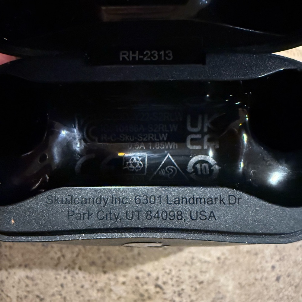 Skullcandy S2RLWL Rail True Wireless Bluetooth in-ear Headphones w/ Case Tested - Picture 6 of 8